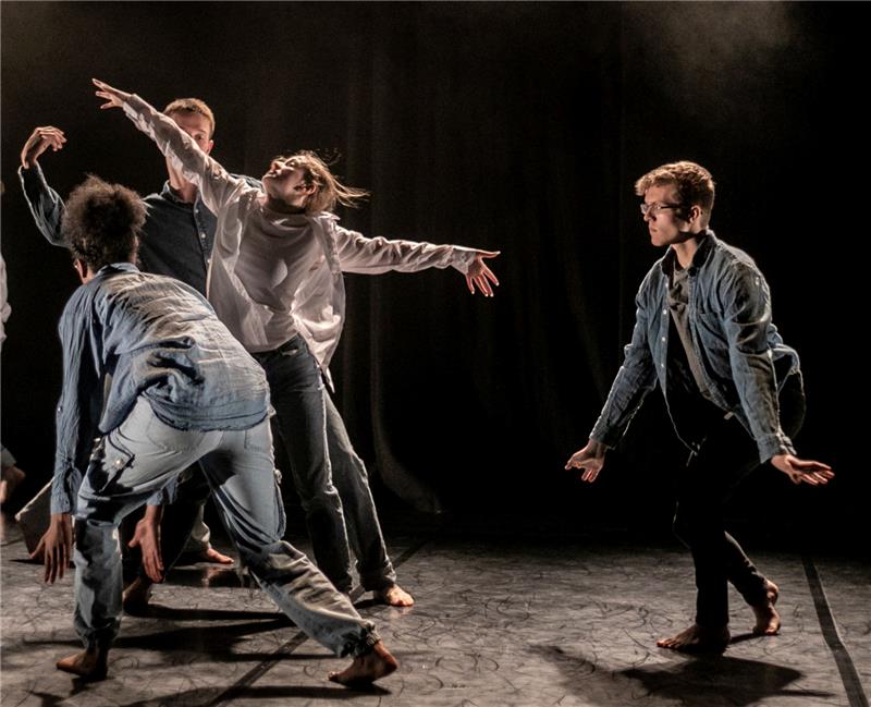 Tom's Journey with Post-Concussion Syndrome: The Triumphs of Dance-Specific Healthcare Tom's Journey with Post-Concussion Syndrome: The Triumphs of Dance-Specific Healthcare